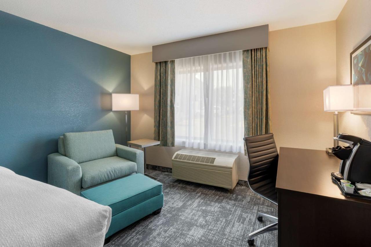 Best Western Watertown Inn & Suites Exterior foto